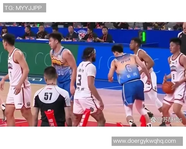 CBA精彩对决回放广东队与新疆队激战18轮全场精彩瞬间回顾