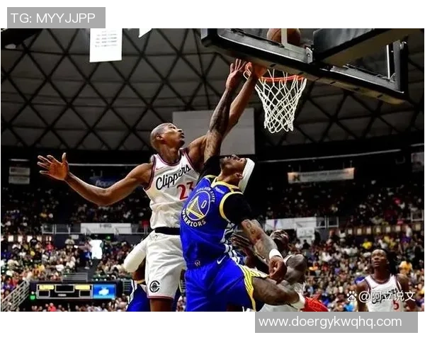 火箭队与奇才队激战正酣NBA赛季首场对决精彩回顾与分析